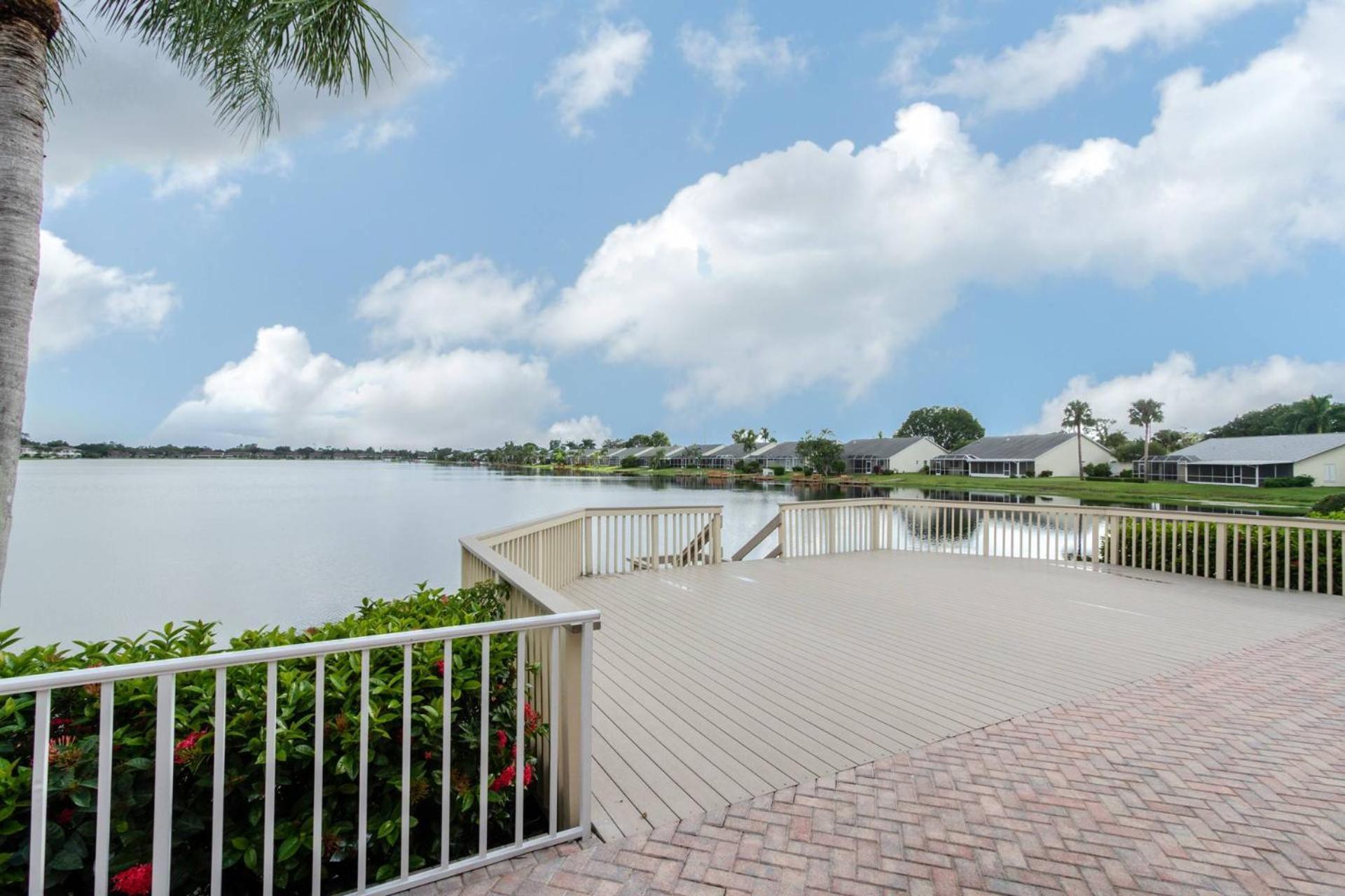 Crown Pointe - Piccadilly Circus - Garden View Villa Naples Exterior photo