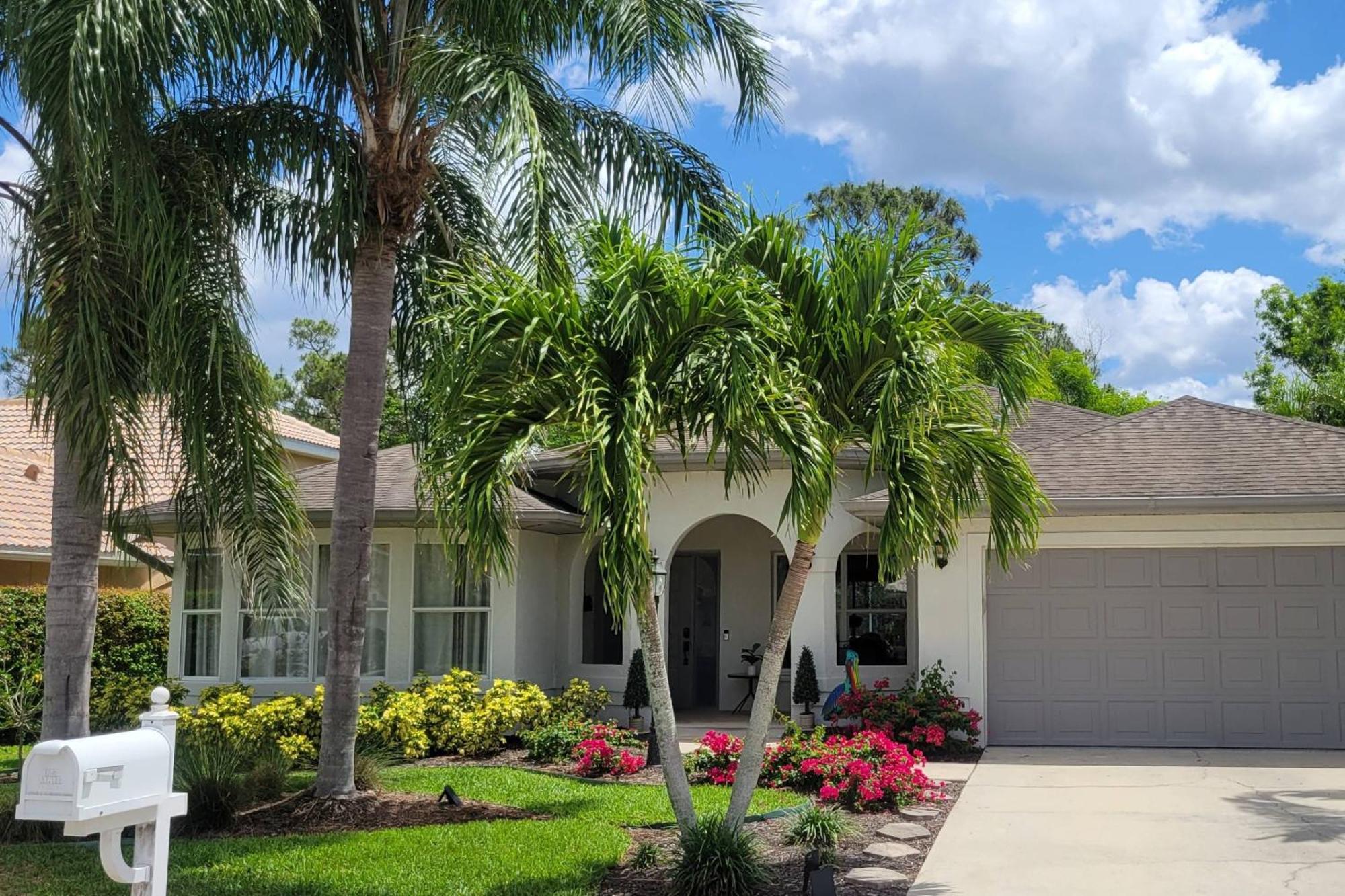 Crown Pointe - Piccadilly Circus - Garden View Villa Naples Exterior photo